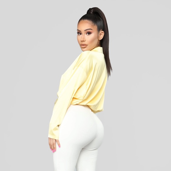 Fashion Nova Satin Collared Bodysuit - Picture 4 of 4